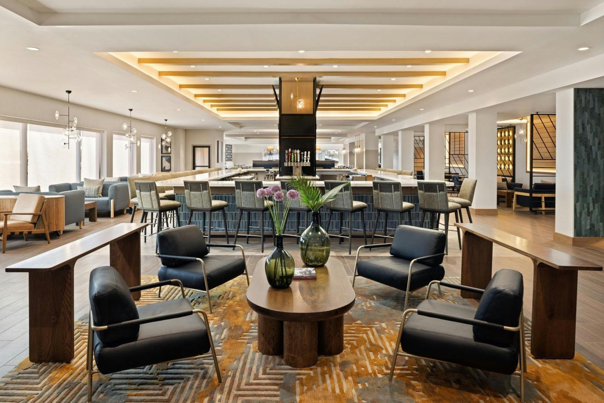 Oshkosh Marriott Waterfront Hotel & Convention Center ภายนอก รูปภาพ