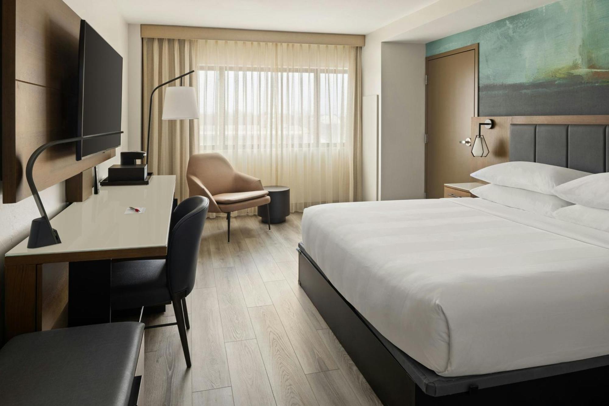 Oshkosh Marriott Waterfront Hotel & Convention Center ภายนอก รูปภาพ